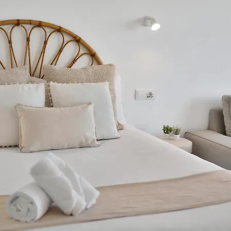 Aio Seaview - Prime Location & Sea Views אסטפונה