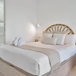 Aio Seaview - Prime Location&sea Views *