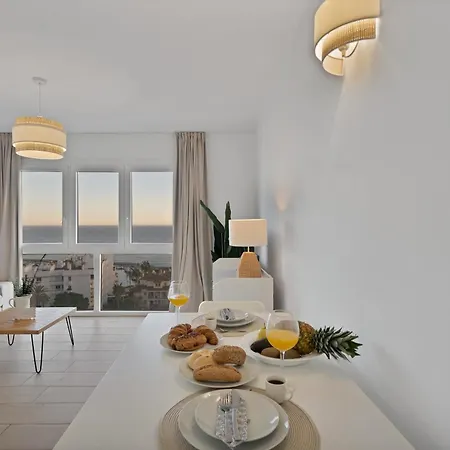公寓 Aio Seaview - Prime Location & Sea Views *