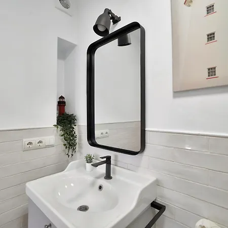 Aio Seaview - Prime Location & Sea Views 公寓 埃斯特波纳