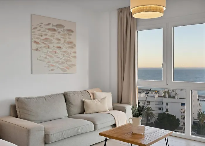 Aio Seaview - Prime Location & Sea Views * Estepona