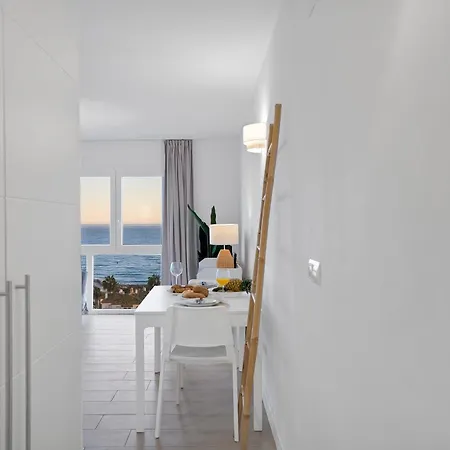 Apartamento Aio Seaview - Prime Location&sea Views Estepona