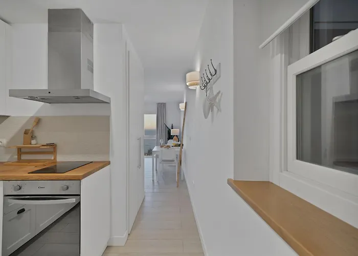 Aio Seaview - Prime Location & Sea Views * Estepona